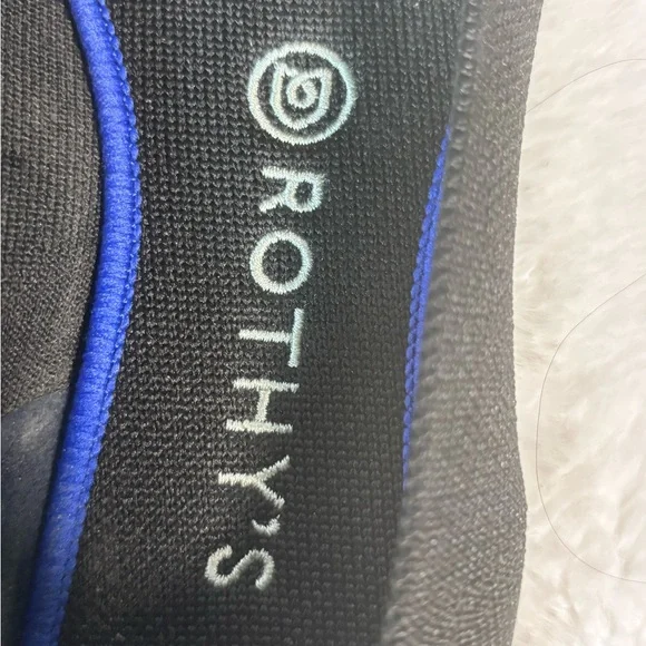 Rothy's Black Flats Comfortable Slip-On 🖤 - Picture 4 of 7